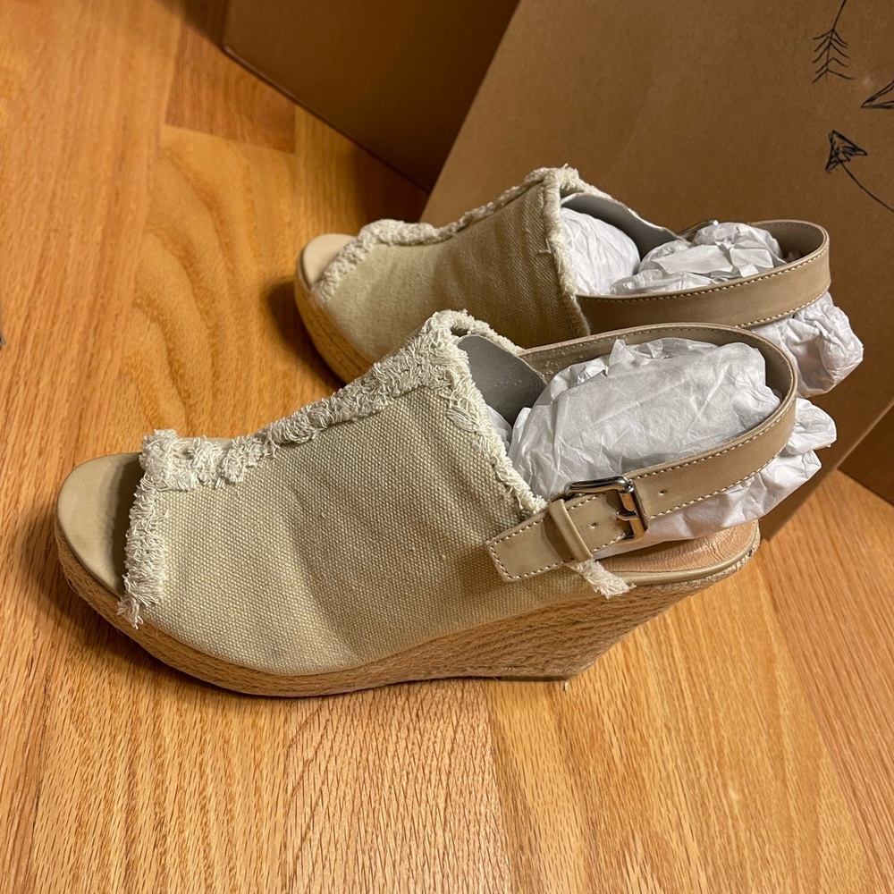 Summer fabric wedges